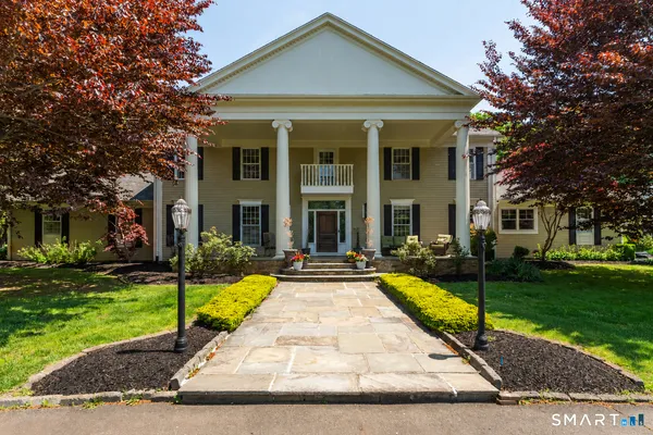 $1,375,000 | 625 State Street, Guilford, CT 06437