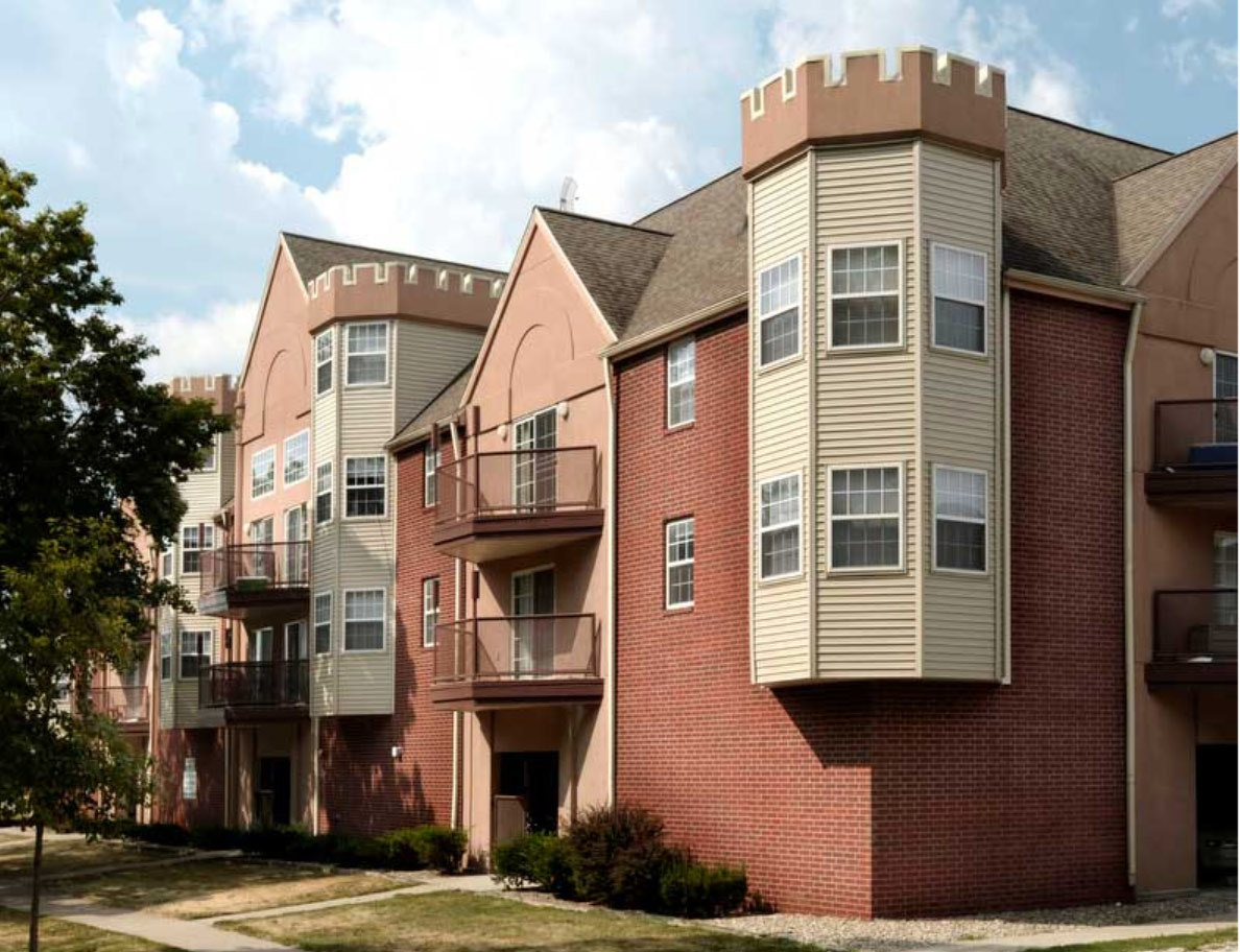 1007 South Locust Street Champaign, IL 61820 - Photo 1 of 18 a view of a house with a yard