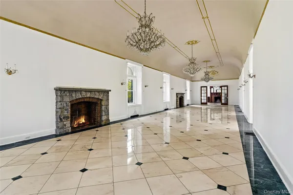 $1,995,000 | 139 Scarborough Road, Briarcliff Manor, NY 10510