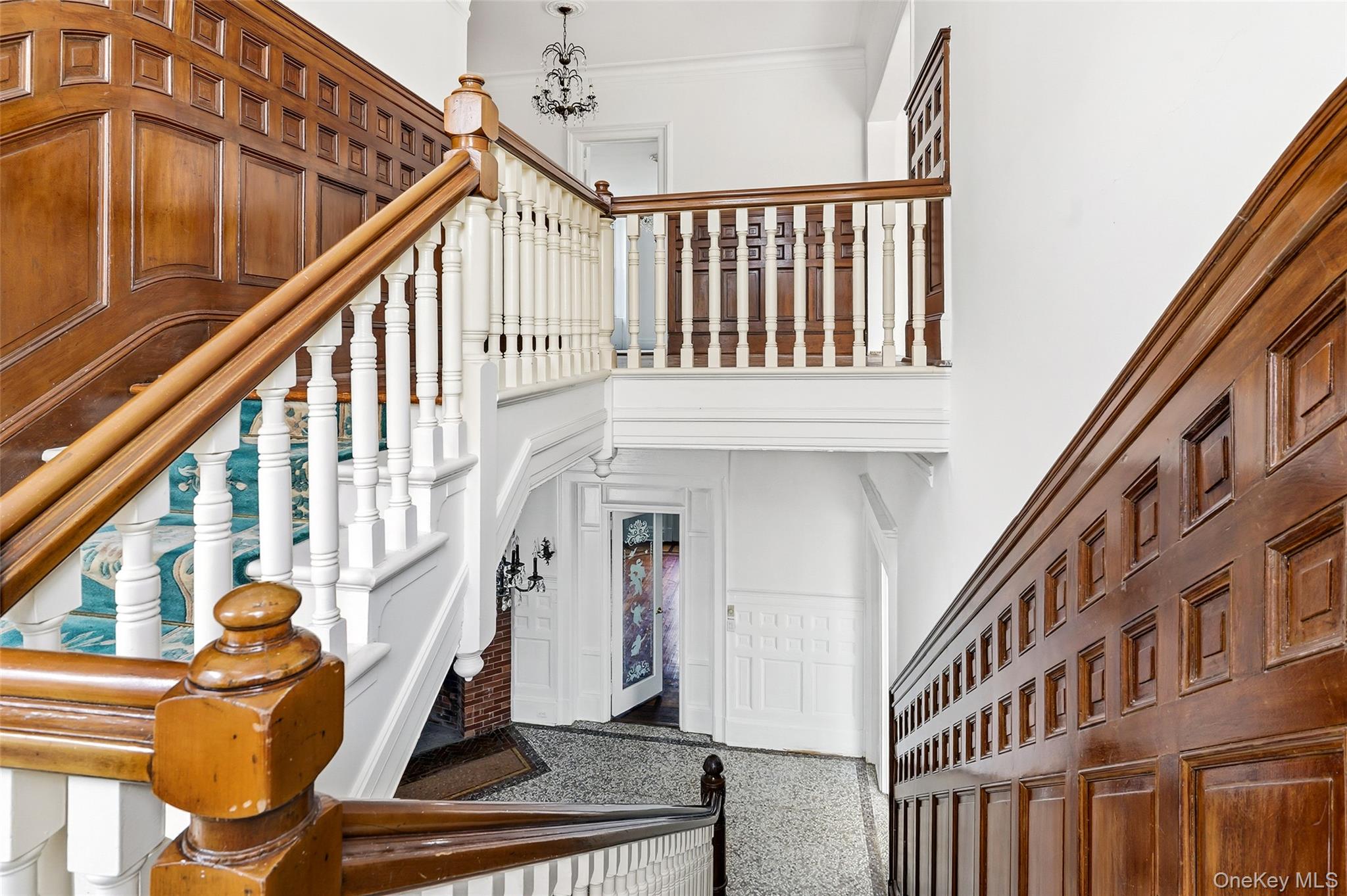 139 Scarborough Road Briarcliff Manor, NY 10510 - Photo 24 of 39