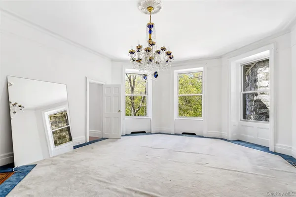 $1,995,000 | 139 Scarborough Road, Briarcliff Manor, NY 10510