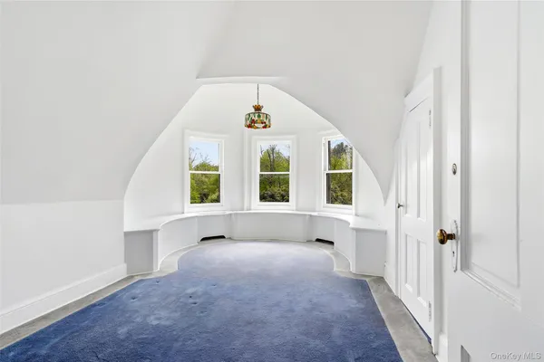 $1,995,000 | 139 Scarborough Road, Briarcliff Manor, NY 10510