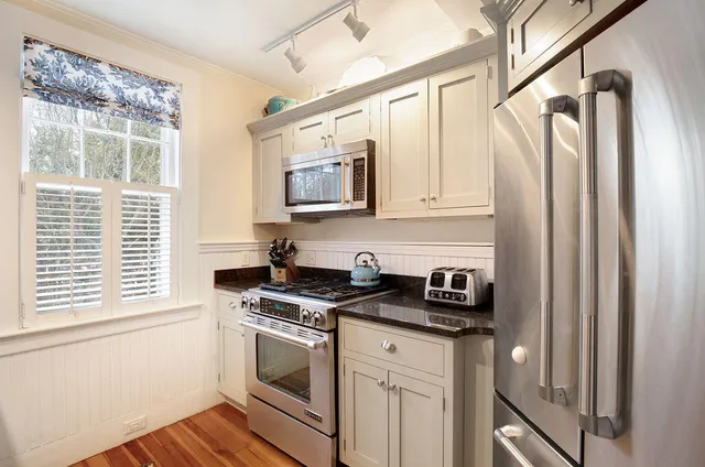 $1,575,000 | 25 Shore Road, Unit A, Ogunquit, ME 03907