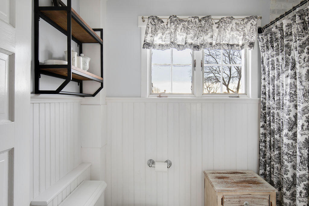 25 Shore Road, Unit A Ogunquit, ME 03907 - Photo 33 of 41 marathonrealty_24ashorerdogunquit_rs-029