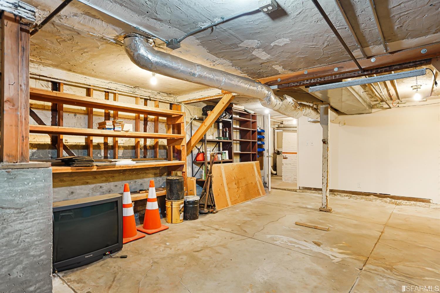 720 Waller Street San Francisco, CA 94117 - Photo 37 of 44 a view of storage and utility room