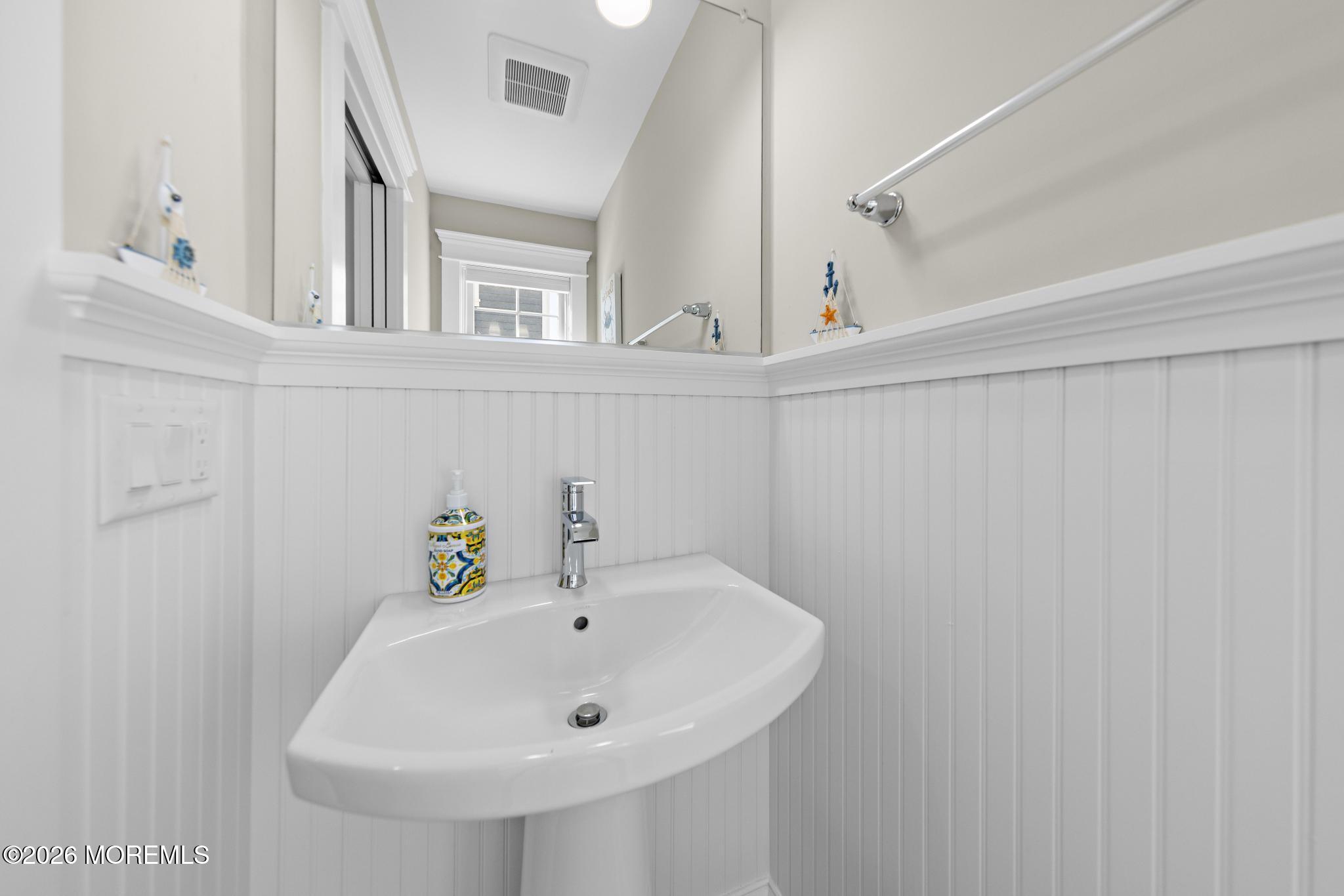 8 Shell Road, Unit WINTER Mantoloking, NJ 08738 - Photo 10 of 24 8 Shell (55)