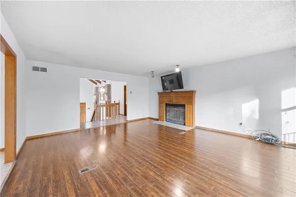 $215,000 | 20 Century Parkway, Neodesha, KS 66757