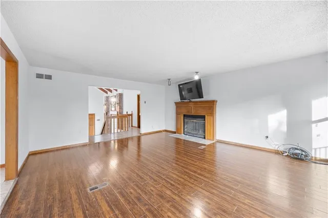 $240,000 | 20 Century Parkway, Neodesha, KS 66757