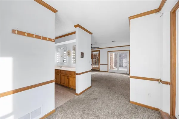 $215,000 | 20 Century Parkway, Neodesha, KS 66757