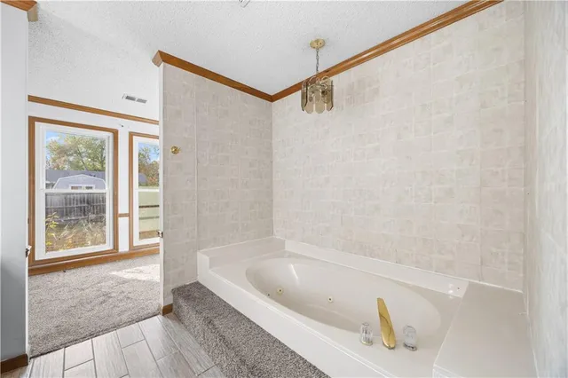 $240,000 | 20 Century Parkway, Neodesha, KS 66757