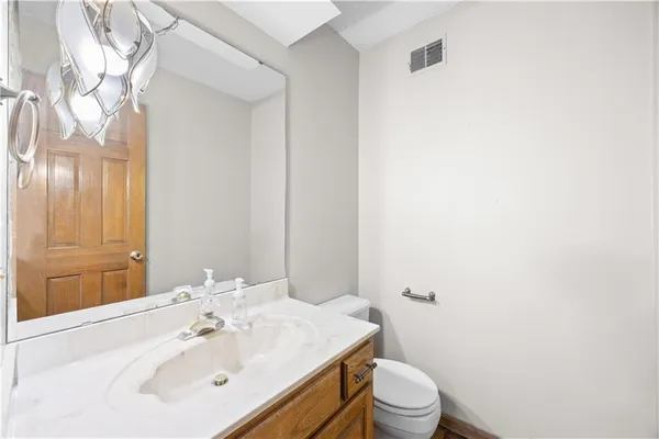 $215,000 | 20 Century Parkway, Neodesha, KS 66757