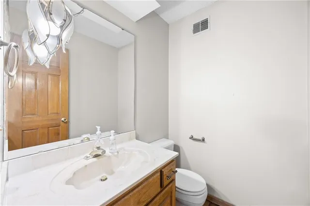 $240,000 | 20 Century Parkway, Neodesha, KS 66757