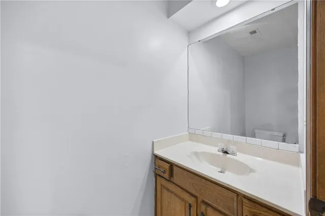 $240,000 | 20 Century Parkway, Neodesha, KS 66757