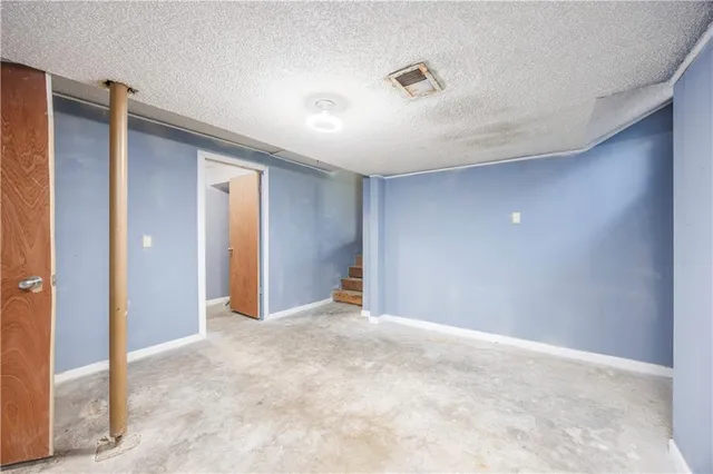 $240,000 | 20 Century Parkway, Neodesha, KS 66757