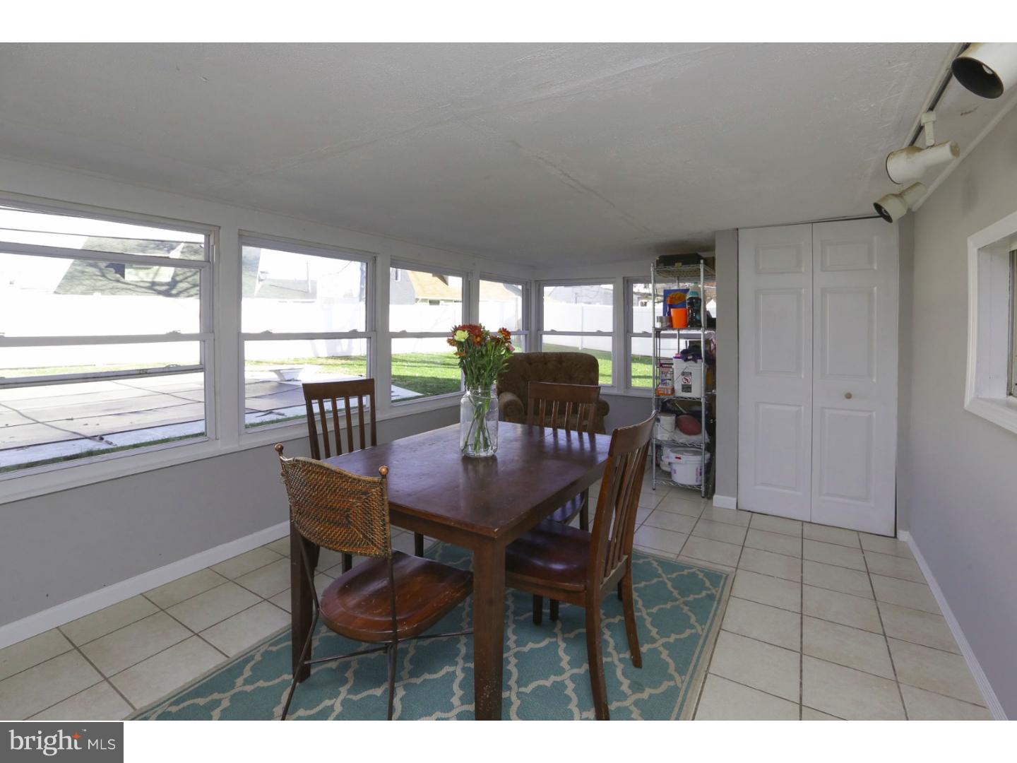 44 Merry Turn Road Levittown, PA 19056 - Photo 10 of 18 Gallery Image 10