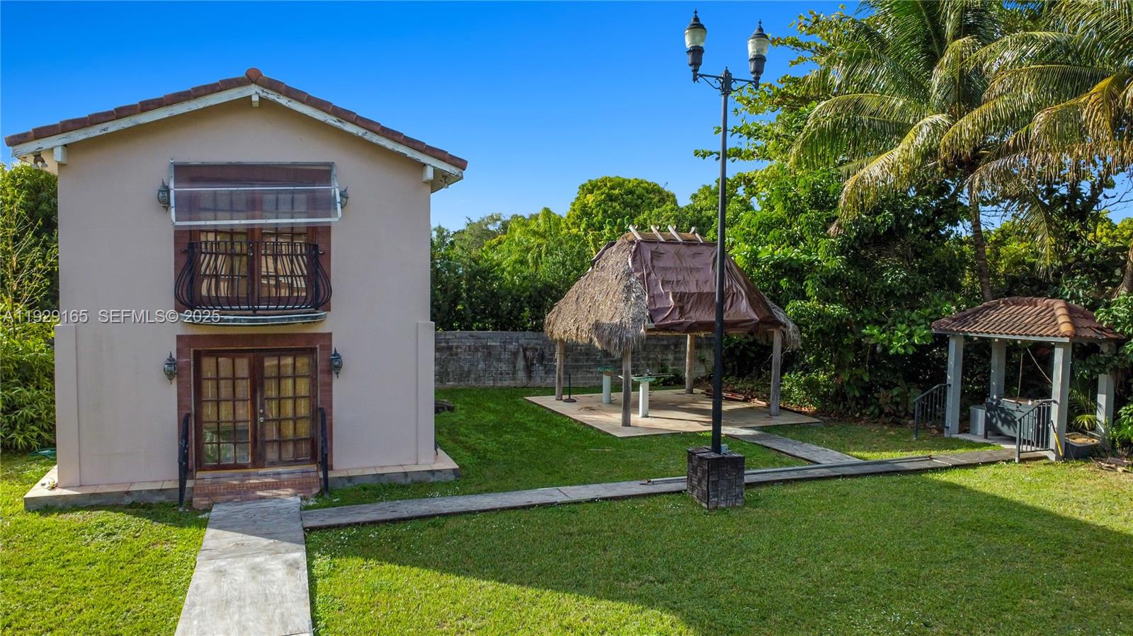 300 Southwest 123rd Avenue Miami, FL 33184 - Photo 17 of 37