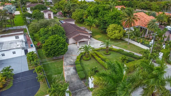 $2,250,000 | 300 Southwest 123rd Avenue, Miami, FL 33184