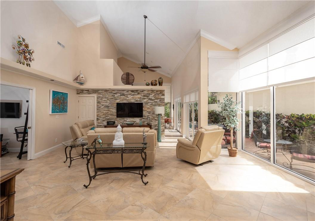 23201 Via Stel Boca Raton, FL 33433 - Photo 8 of 42 Photo 8