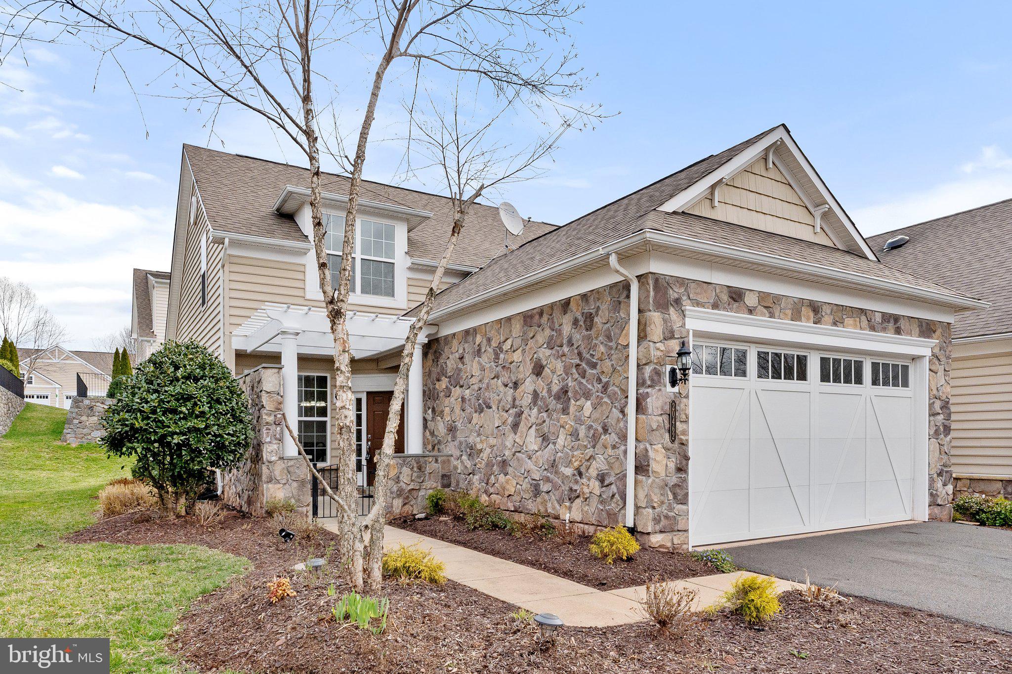 20462 Valley Falls Square Ashburn, VA 20147 - Photo 3 of 55