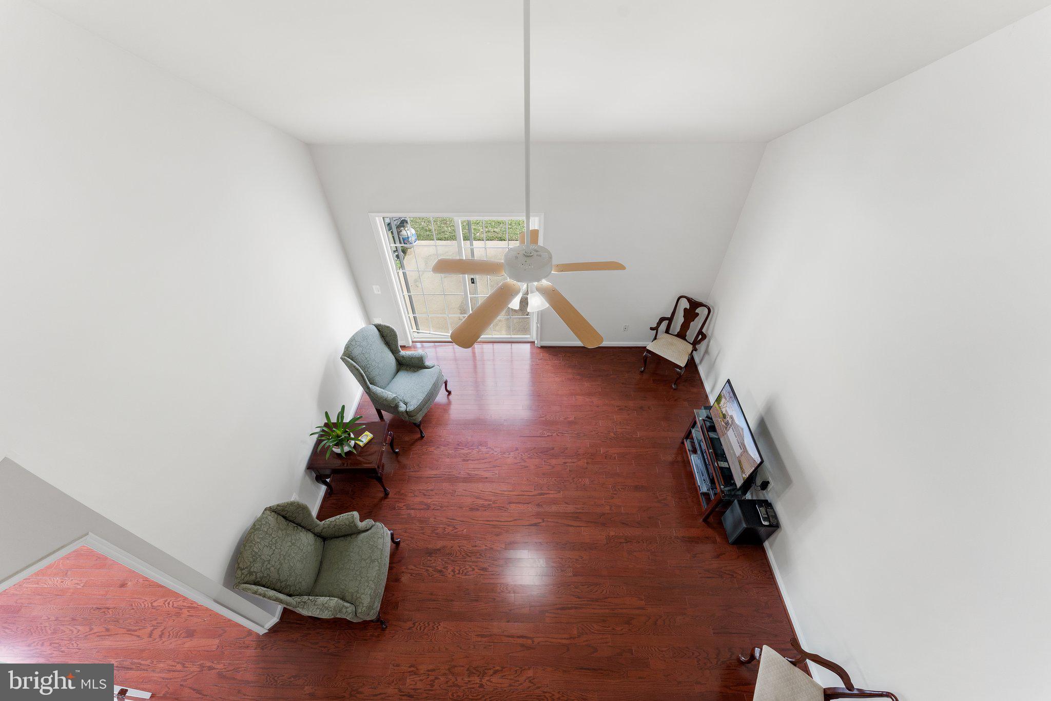 20462 Valley Falls Square Ashburn, VA 20147 - Photo 32 of 55