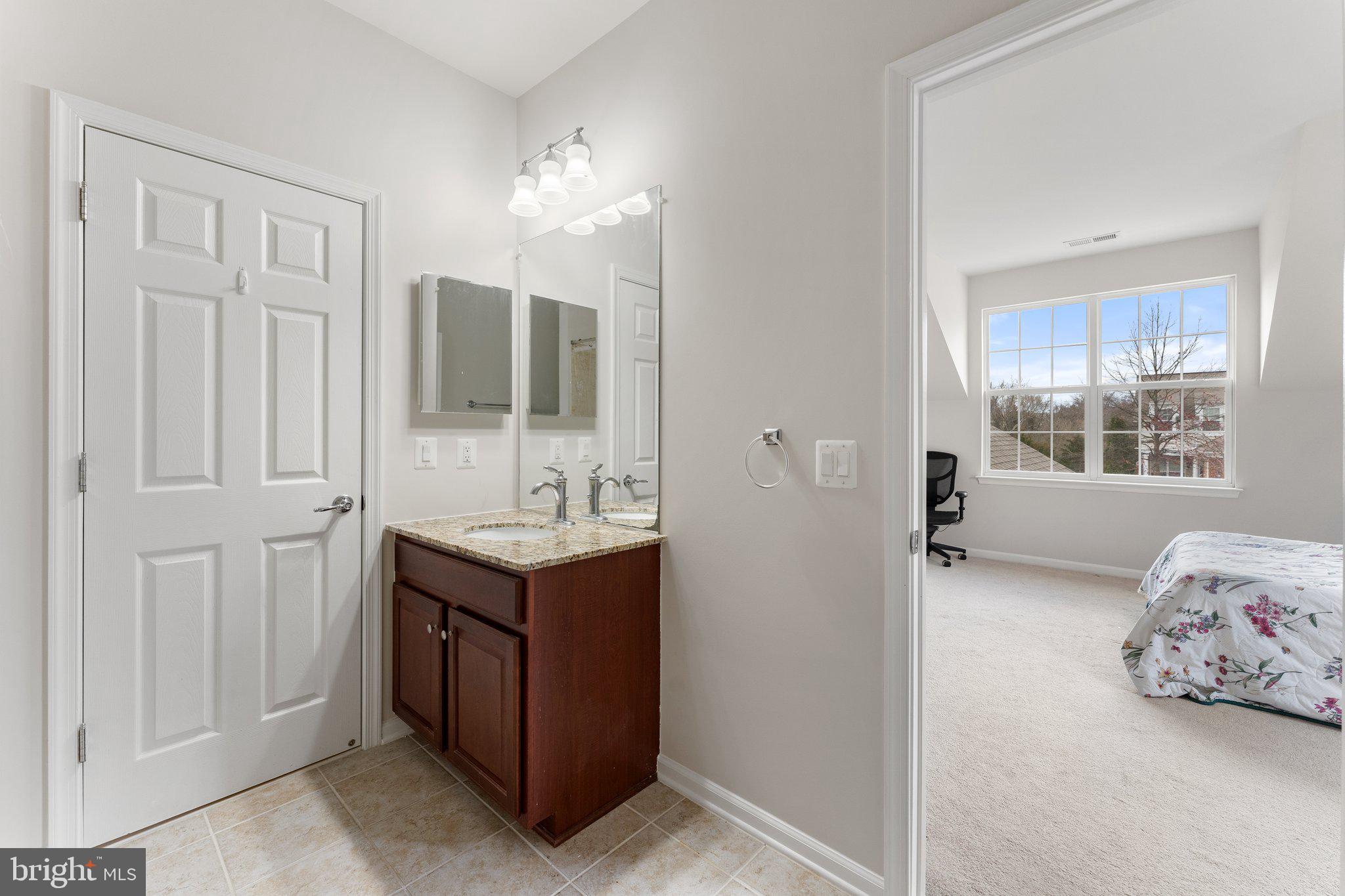 20462 Valley Falls Square Ashburn, VA 20147 - Photo 39 of 55 Full bath