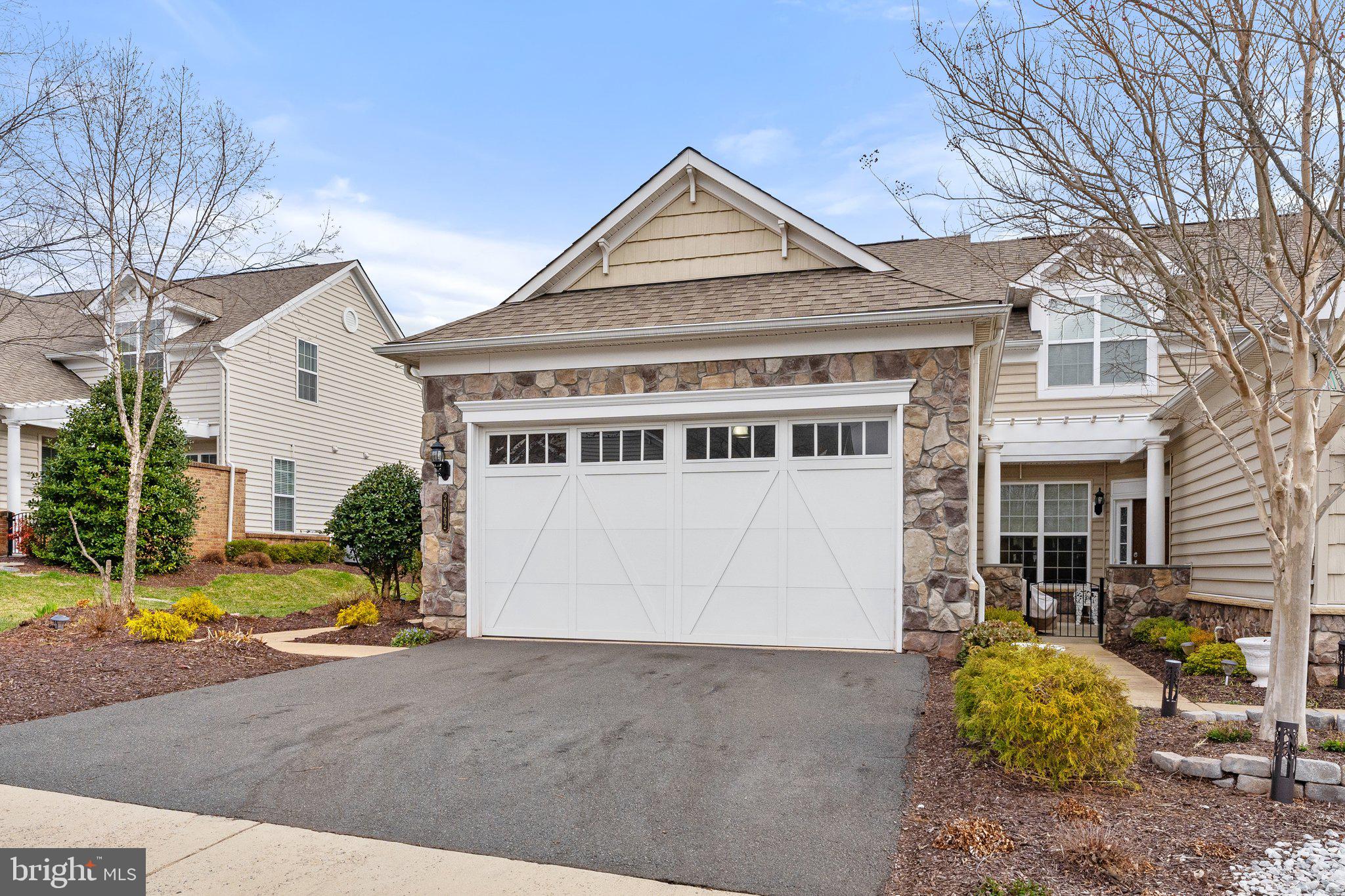 20462 Valley Falls Square Ashburn, VA 20147 - Photo 6 of 55