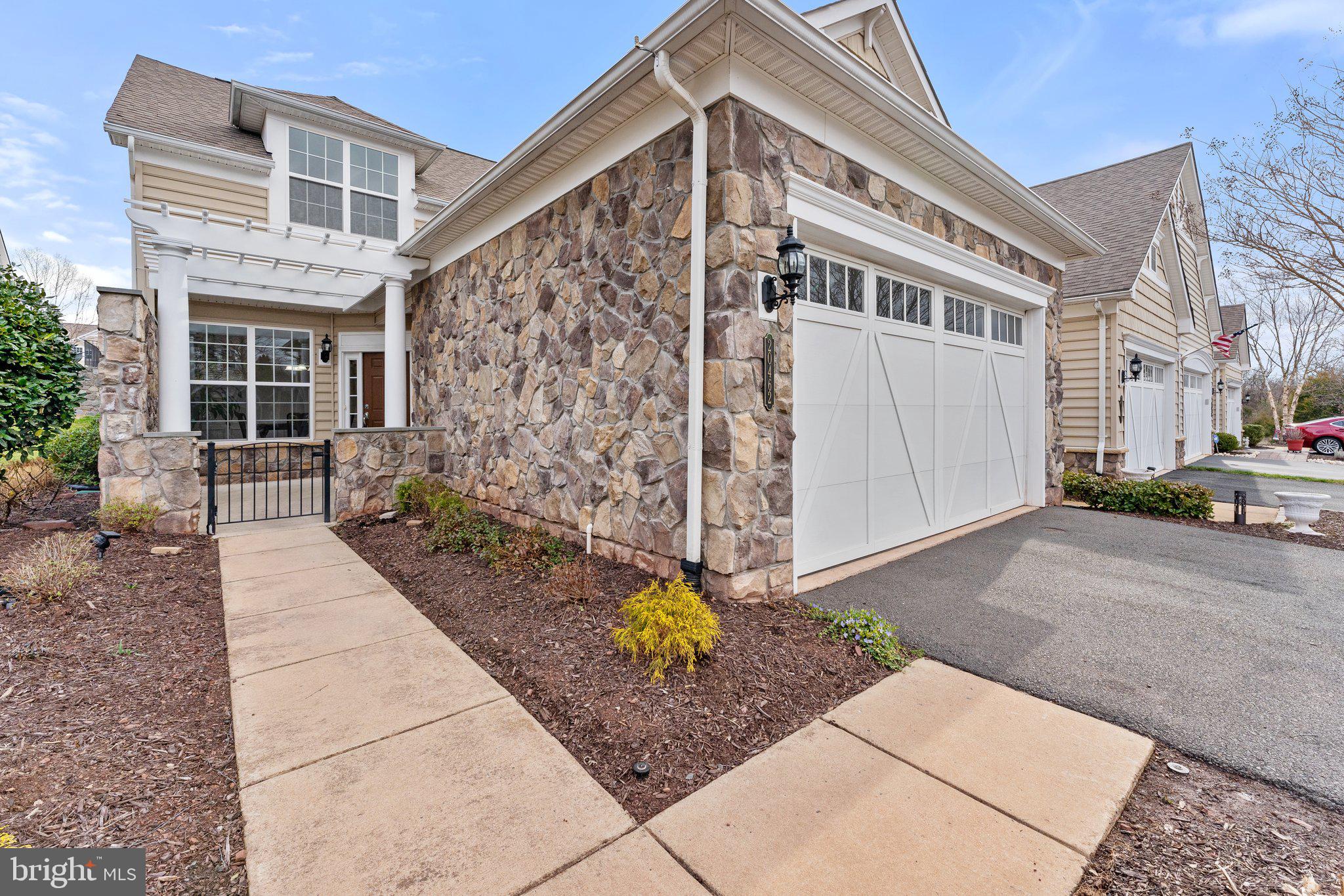 20462 Valley Falls Square Ashburn, VA 20147 - Photo 8 of 55