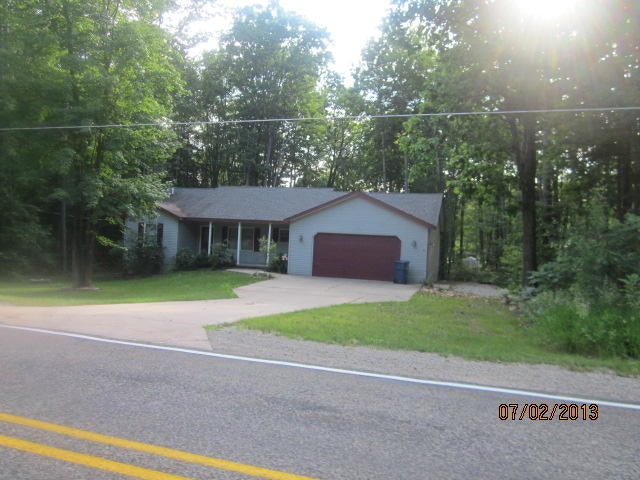 8455 North Loxley Road Roscommon, MI 48653 - Photo 6 of 19 Gallery Image 6