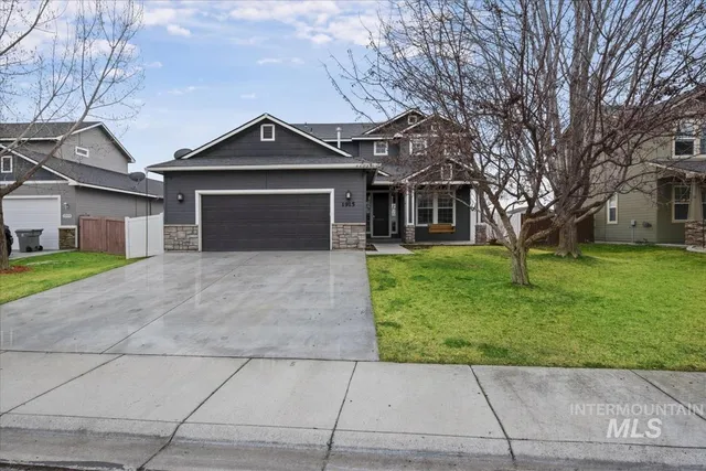 $459,900 | 1915 West Aberdeen Avenue, Nampa, ID 83686