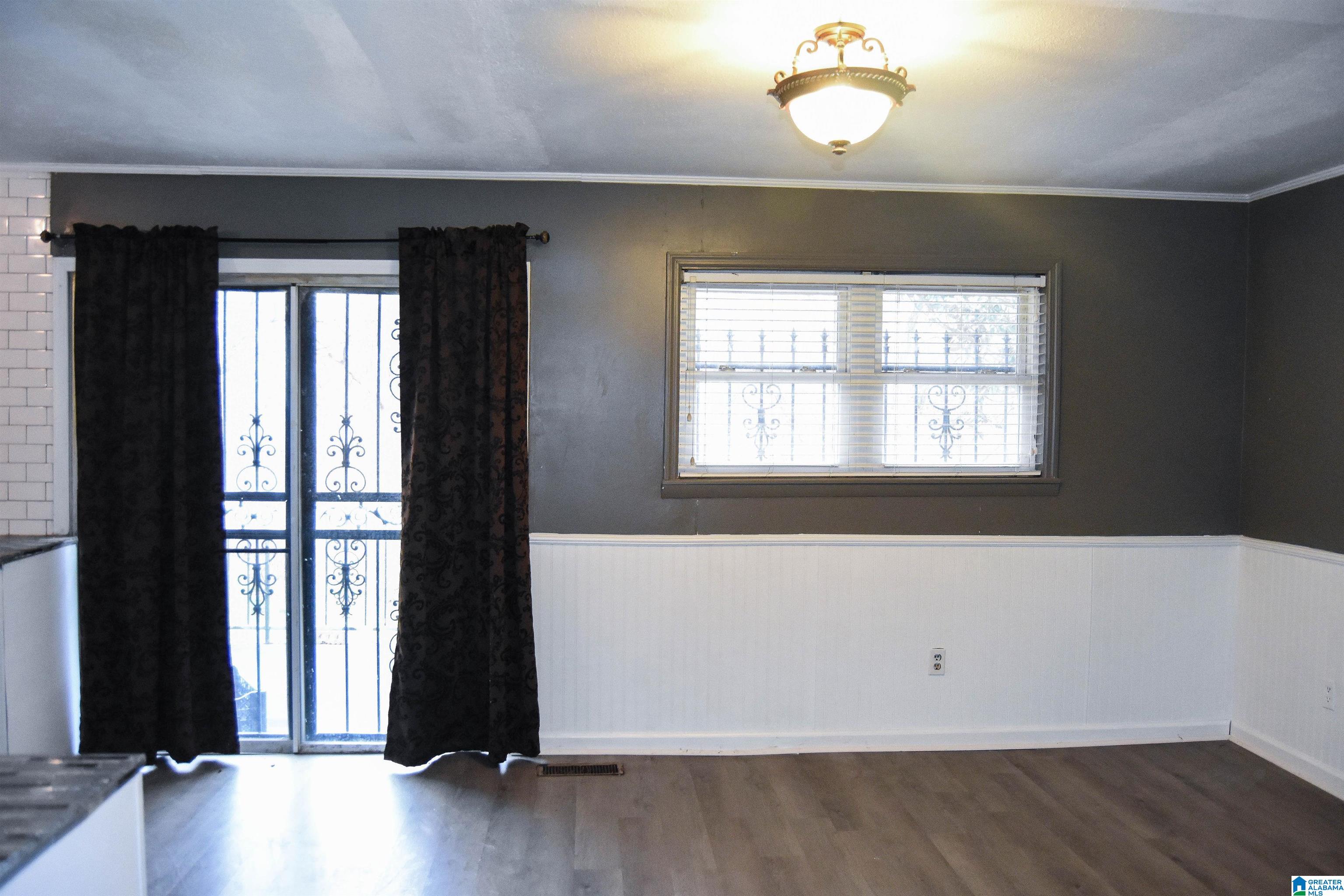 932 Parker Street Anniston, AL 36201 - Photo 10 of 37