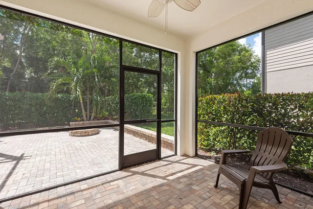 $849,000 | 9403 Foxglove Lane, Naples, FL 34120