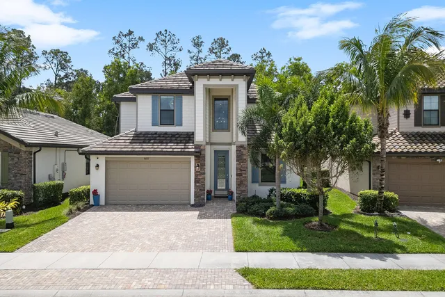 $849,000 | 9403 Foxglove Lane, Naples, FL 34120