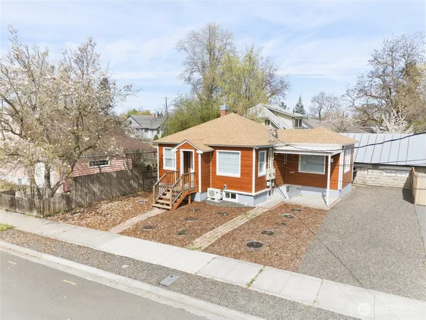 $399,000 | 1011 Waverly Street, Walla Walla, WA 99362
