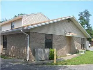 $1,395 | 127 Classic Manor Court, Fort Walton Beach, FL 32548