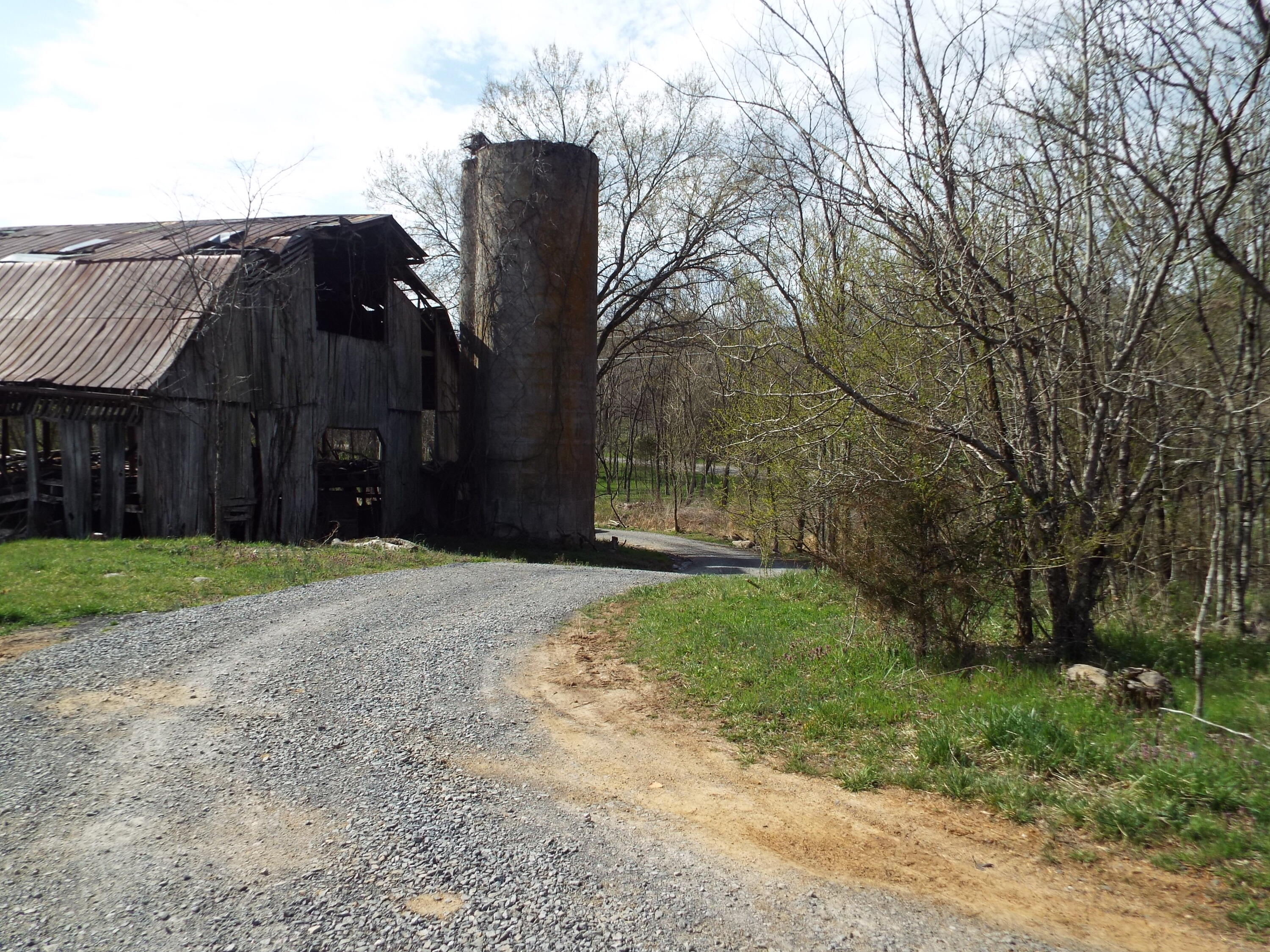 100 Ninny Ridge Road Whitesburg, TN 37891 - Photo 2 of 23 8337DA76-0242-48DB-B8DF-60BA4A74984A