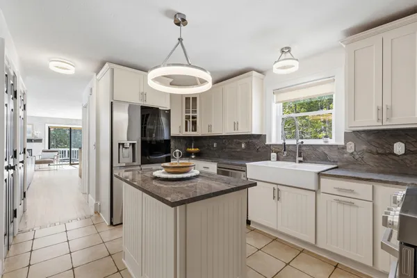 $575,000 | 17 Northern Oaks Drive, Gray, ME 04071