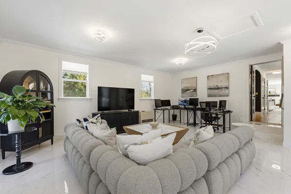$575,000 | 17 Northern Oaks Drive, Gray, ME 04071