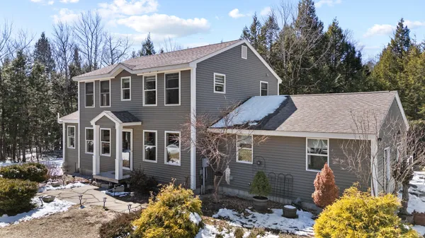 $575,000 | 17 Northern Oaks Drive, Gray, ME 04071