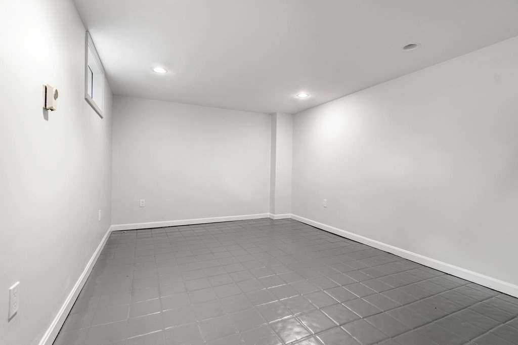 55 Greenwood Road Andover, MA 01810 - Photo 36 of 39 Gallery Image 36