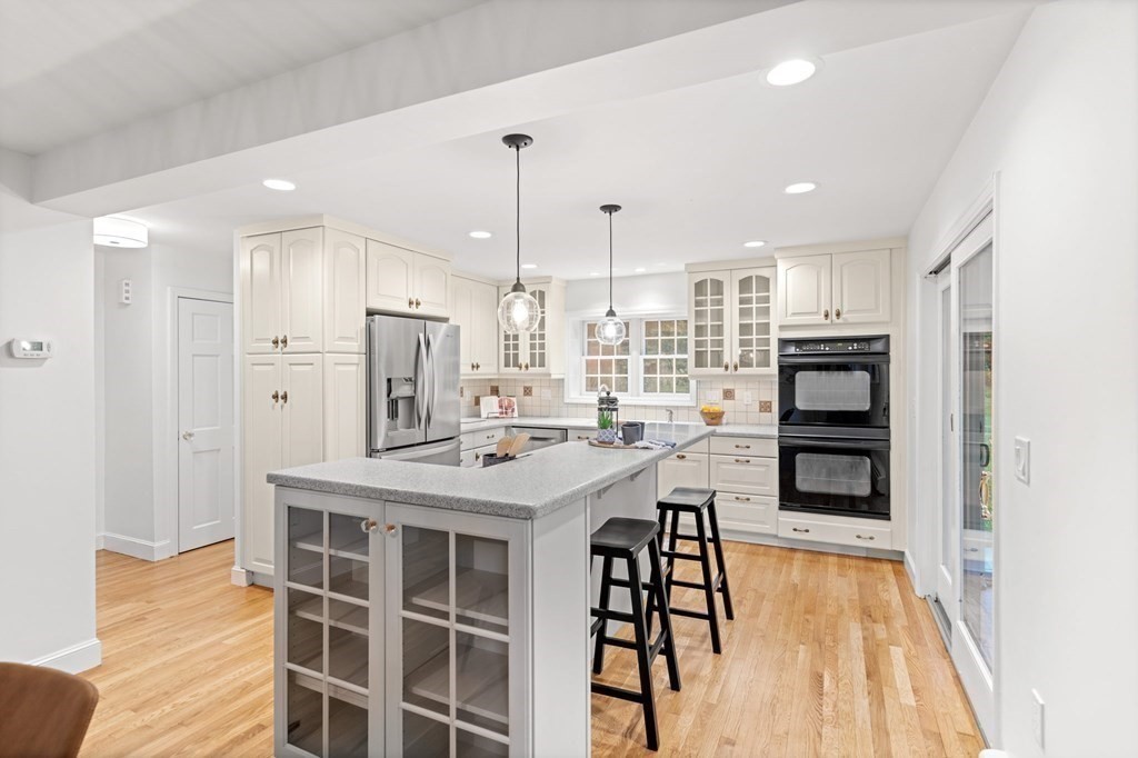 55 Greenwood Road Andover, MA 01810 - Photo 6 of 39 Gallery Image 6
