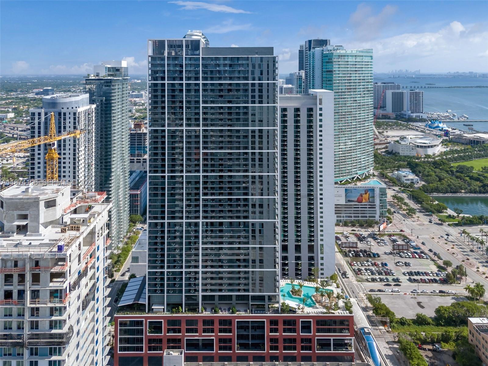 159 Northeast 6th Street, Unit 4016 Miami, FL 33132 - Photo 30 of 50 a view of a city view