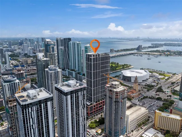 $8,500 | 159 Northeast 6th Street, Unit 4016, Miami, FL 33132