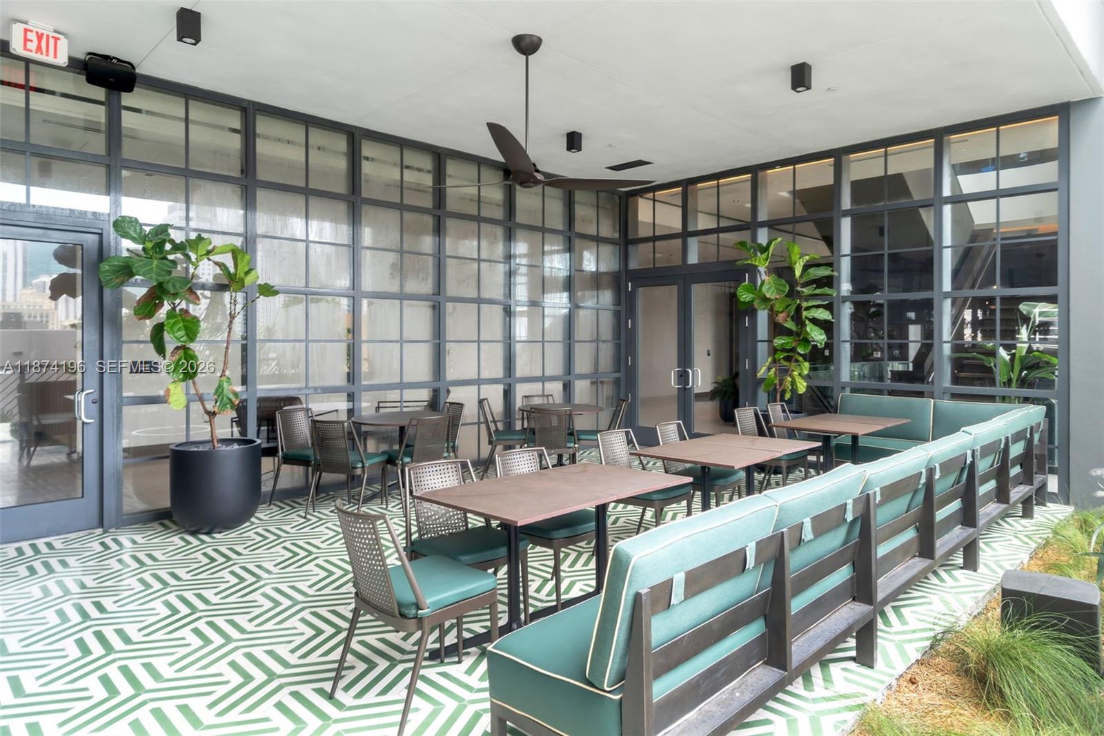 159 Northeast 6th Street, Unit 4016 Miami, FL 33132 - Photo 43 of 50 a very nice looking dining room with a table and chairs