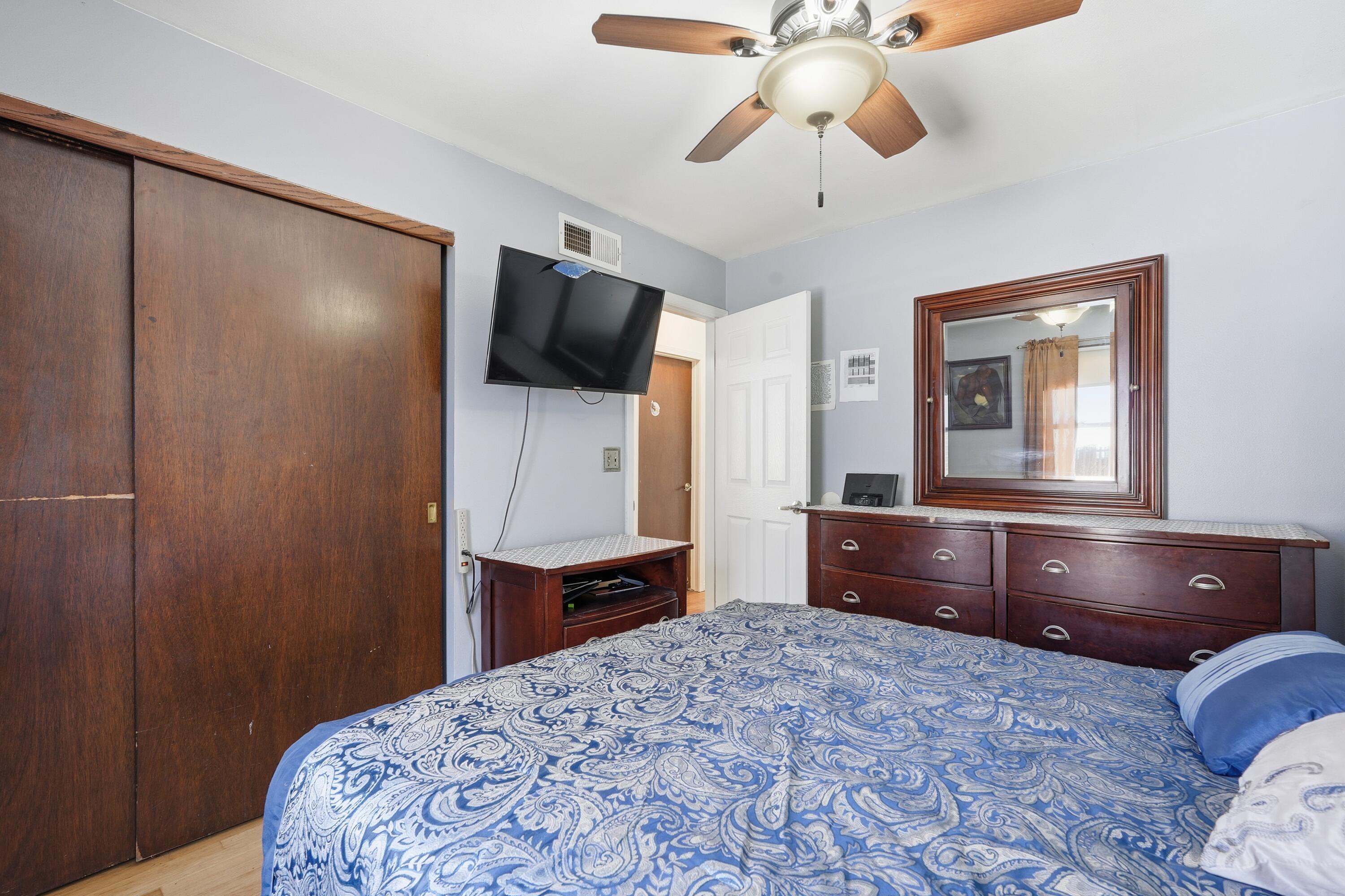 6463 North 55th Street Milwaukee, WI 53223 - Photo 11 of 25 TMJ03434.jpg-FULL