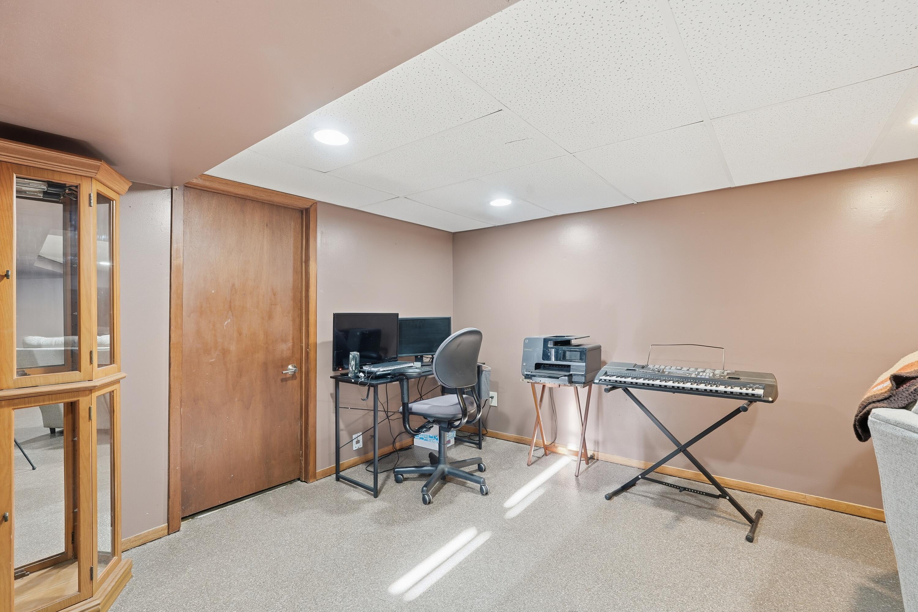 6463 North 55th Street Milwaukee, WI 53223 - Photo 20 of 25 TMJ03479.jpg-FULL