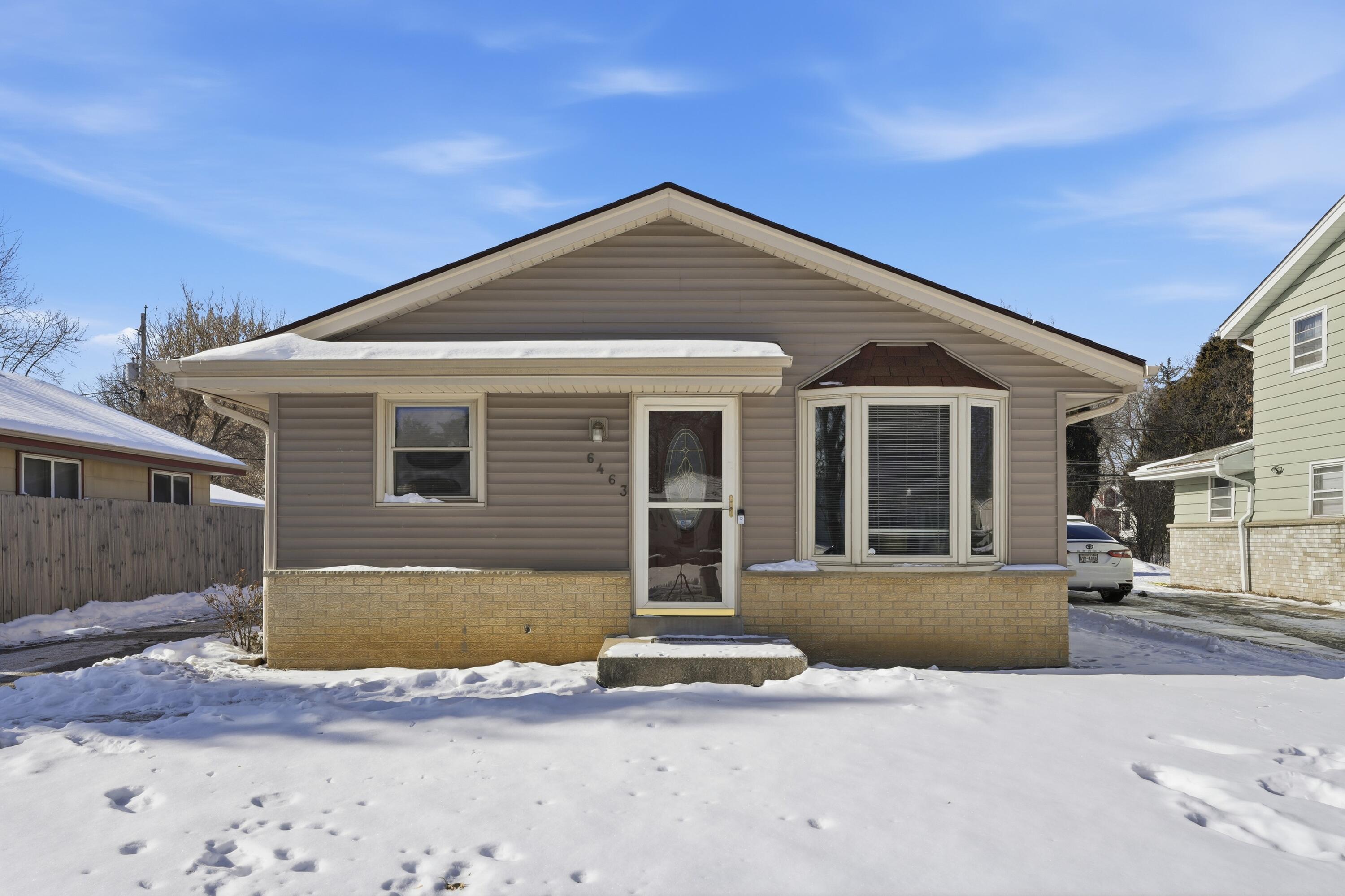 6463 North 55th Street Milwaukee, WI 53223 - Photo 2 of 25 TMJ03534.jpg-FULL