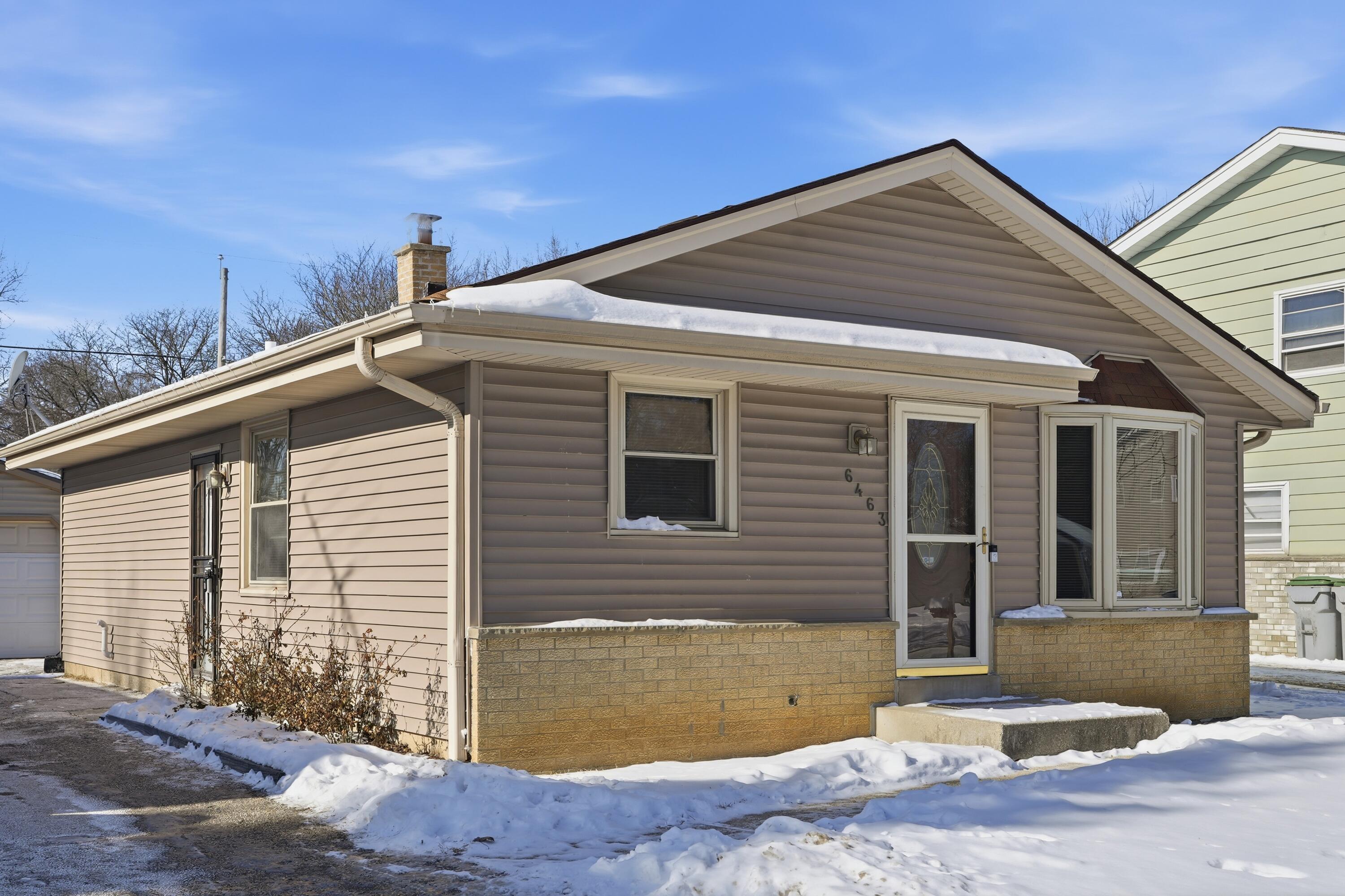 6463 North 55th Street Milwaukee, WI 53223 - Photo 3 of 25 TMJ03524.jpg-FULL