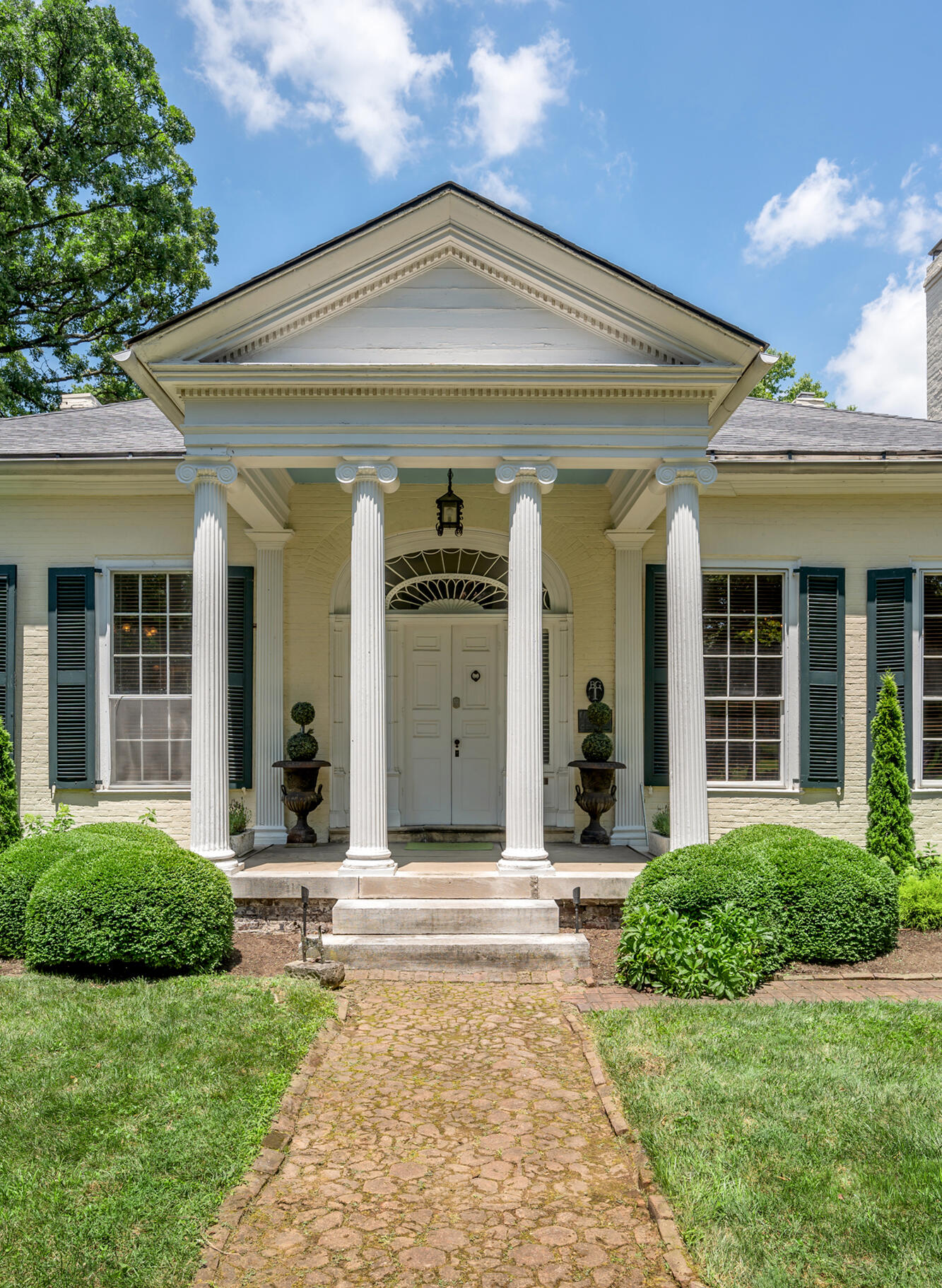 461 North Limestone Lexington, KY 40508 - Photo 3 of 112 TDB_7272