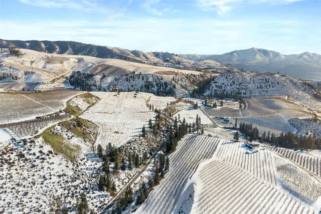 $650,000 | 565 Boyd Loop Road, Manson, WA 98831