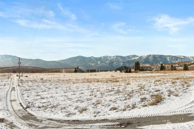 $650,000 | 565 Boyd Loop Road, Manson, WA 98831